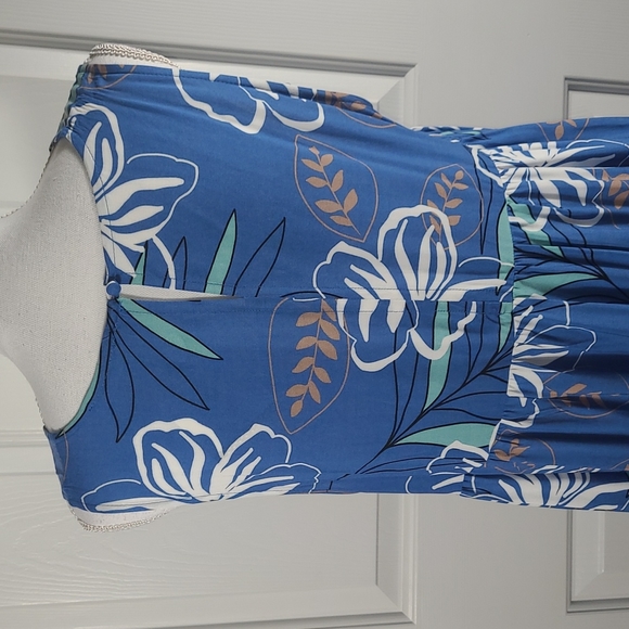 NWT Sleeveless Tiered Maxi Dress Sundress Blue with Floral Print Size Large - Picture 7 of 17